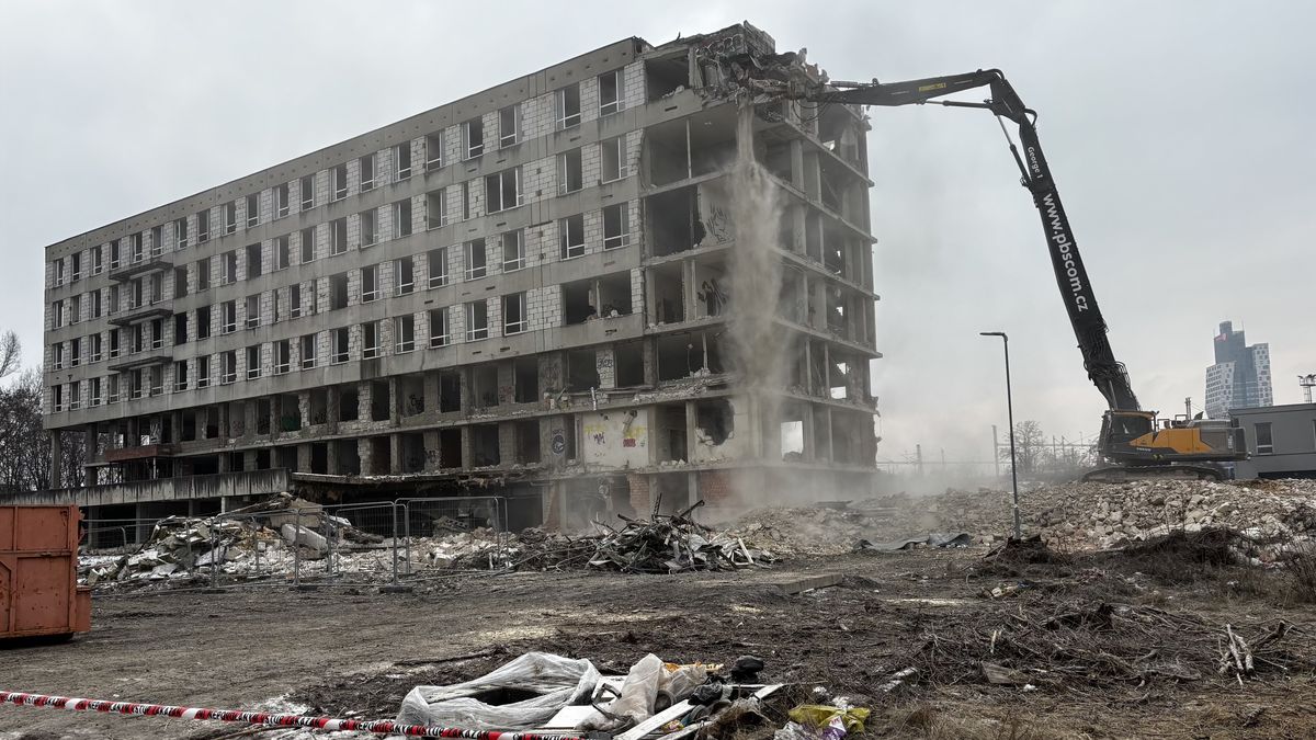 Nová čtvrť pro 15 tisíc lidí i povodňový park. Brno bourá „dům duchů“